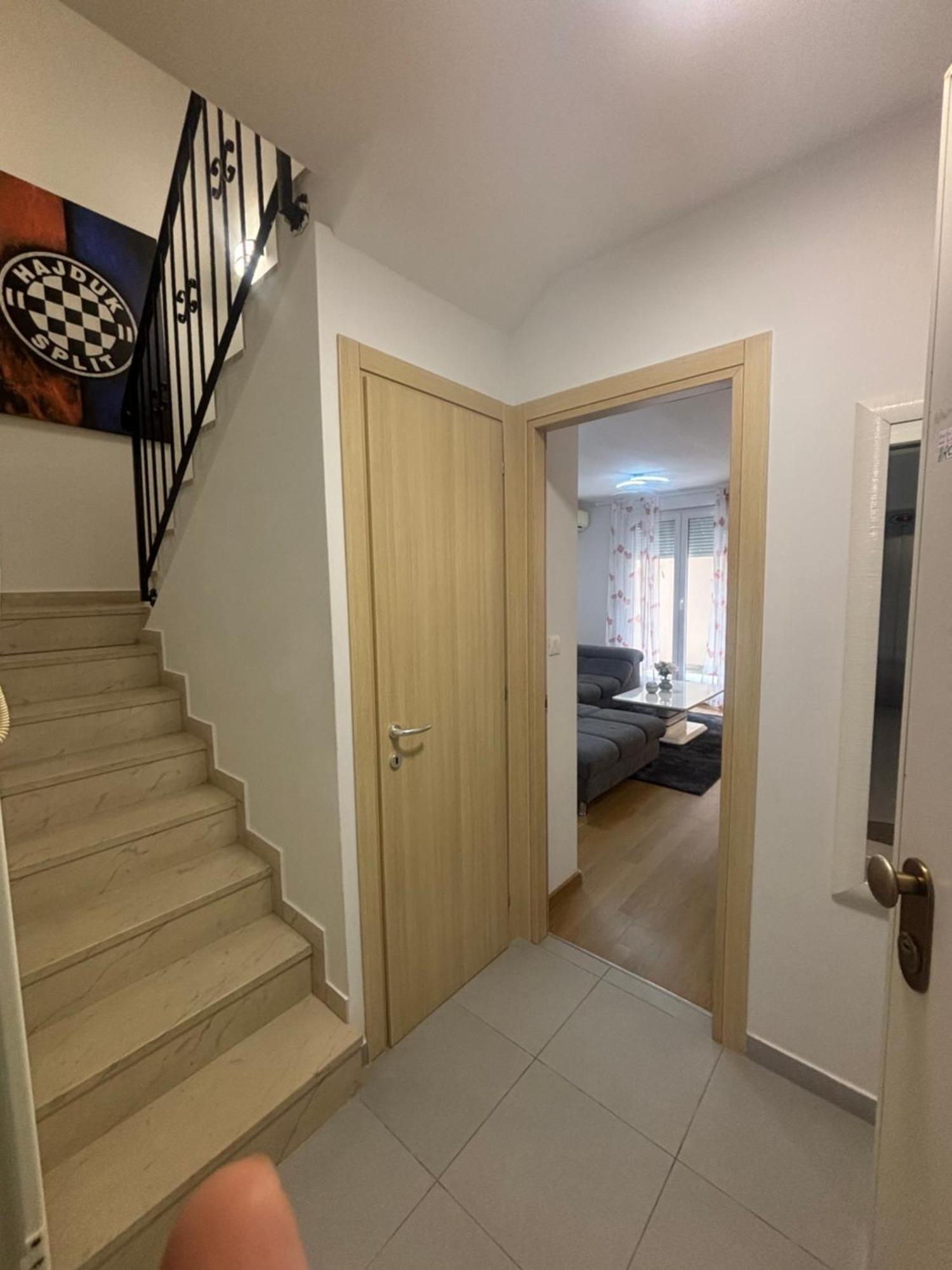 Apartment Dalmatinos Split Znjan Ngoại thất bức ảnh