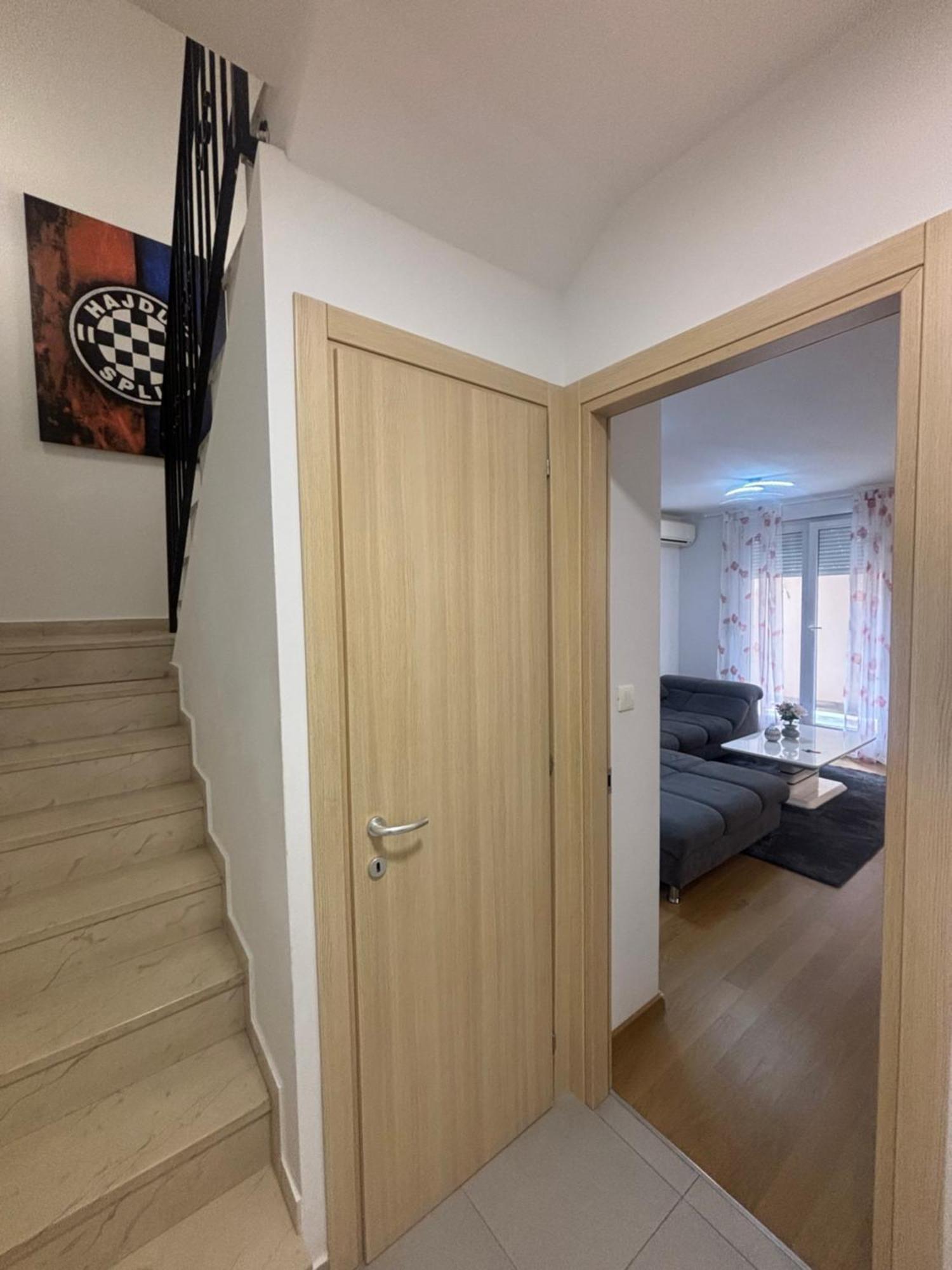 Apartment Dalmatinos Split Znjan Ngoại thất bức ảnh